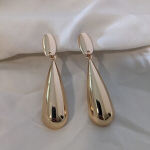 Gold Modern Minimalist Earrings